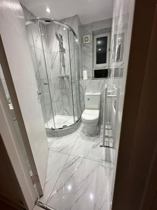 3 Bedroom Flat Kings Cross ลอนดอน ภายนอก รูปภาพ