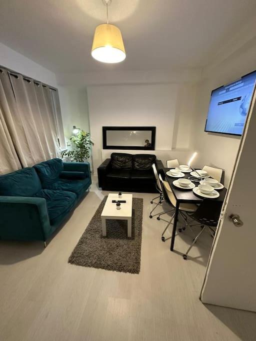 3 Bedroom Flat Kings Cross ลอนดอน ภายนอก รูปภาพ