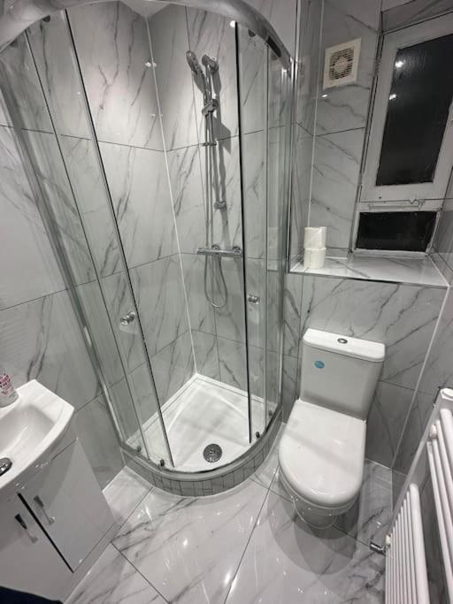 3 Bedroom Flat Kings Cross ลอนดอน ภายนอก รูปภาพ