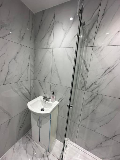 3 Bedroom Flat Kings Cross ลอนดอน ภายนอก รูปภาพ